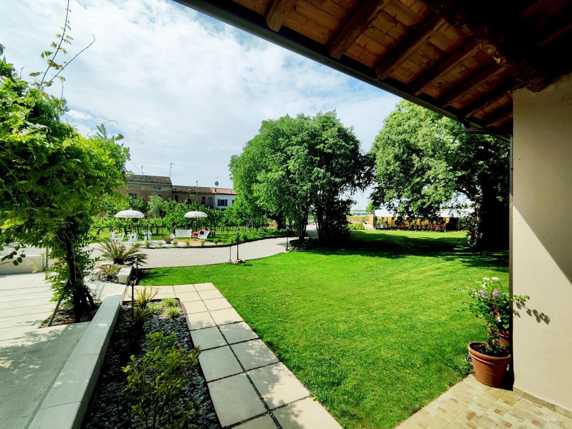 Bed and Breakfast Garda Relais Antica Romelia Montichiari Exterior foto